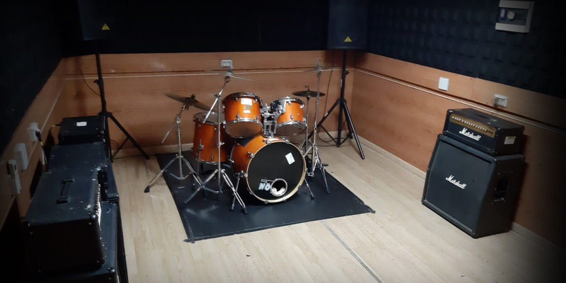 Locales de Ensayo Grandes