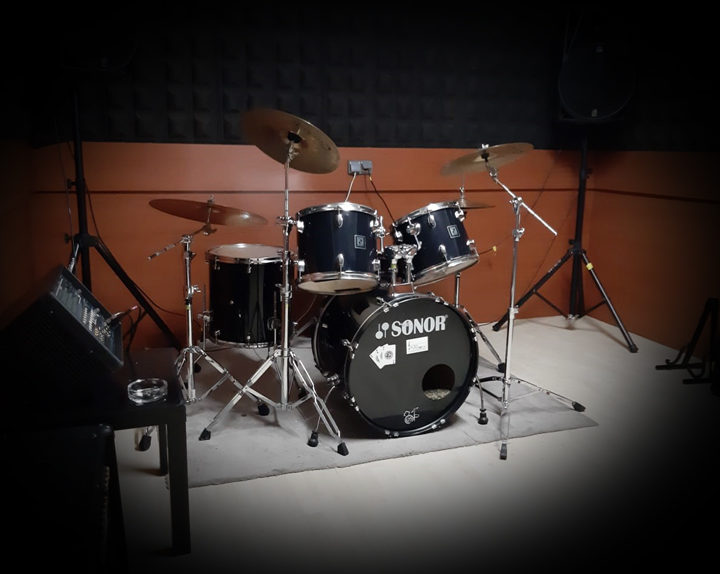Locales de ensayo medianos